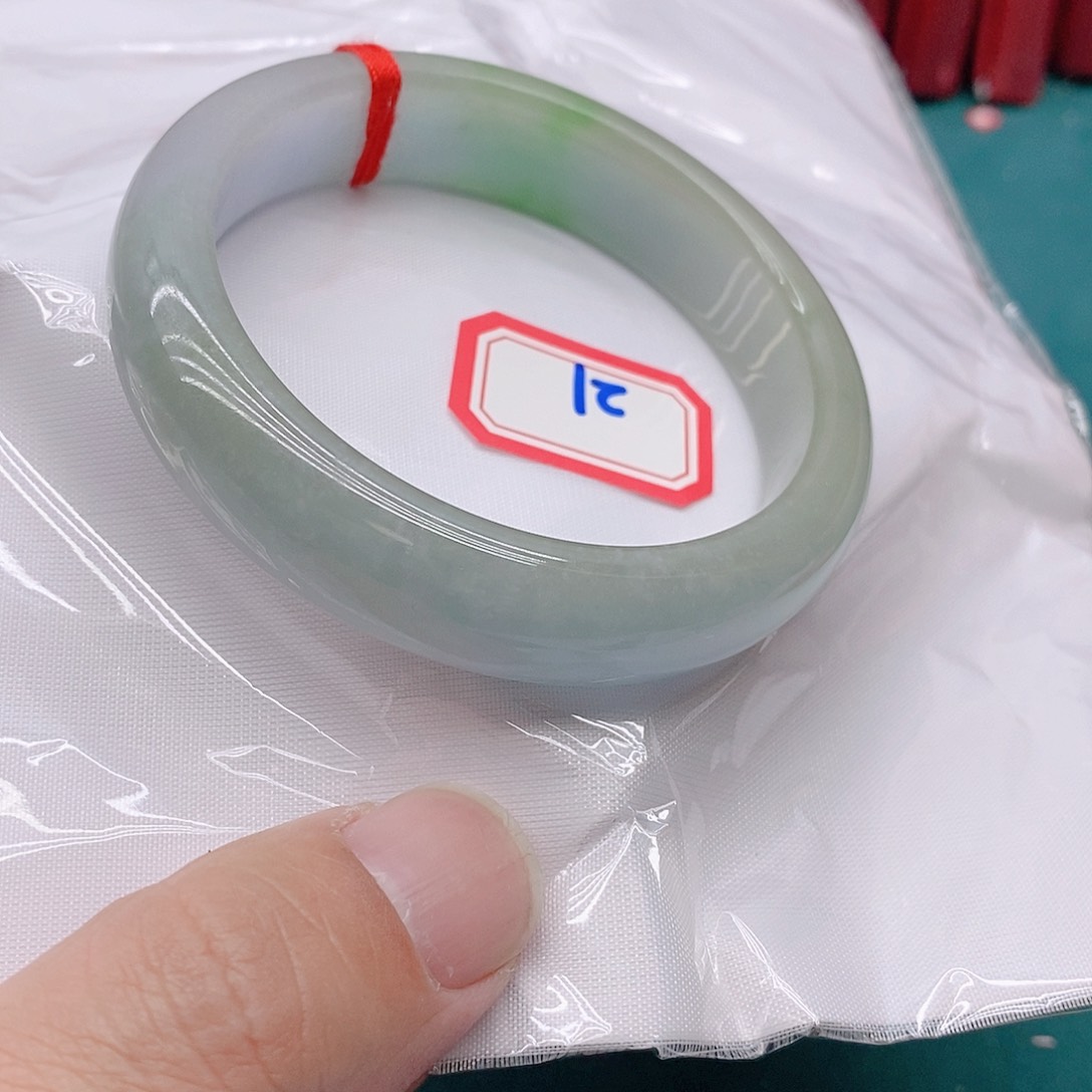 翡翠手镯未镶嵌21111111111