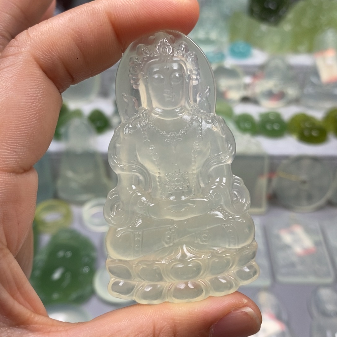 蛇纹石玉未镶嵌颈饰