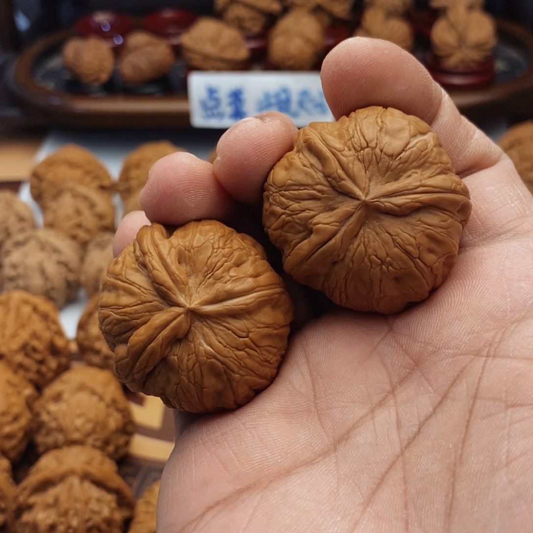 文玩核桃把件月****鸟平谷元宝三棱 21