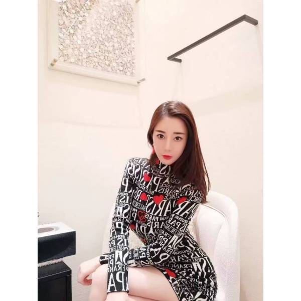 妃鱼/巴黎世家/粘胶纤维/连衣裙/95新/凡2/17