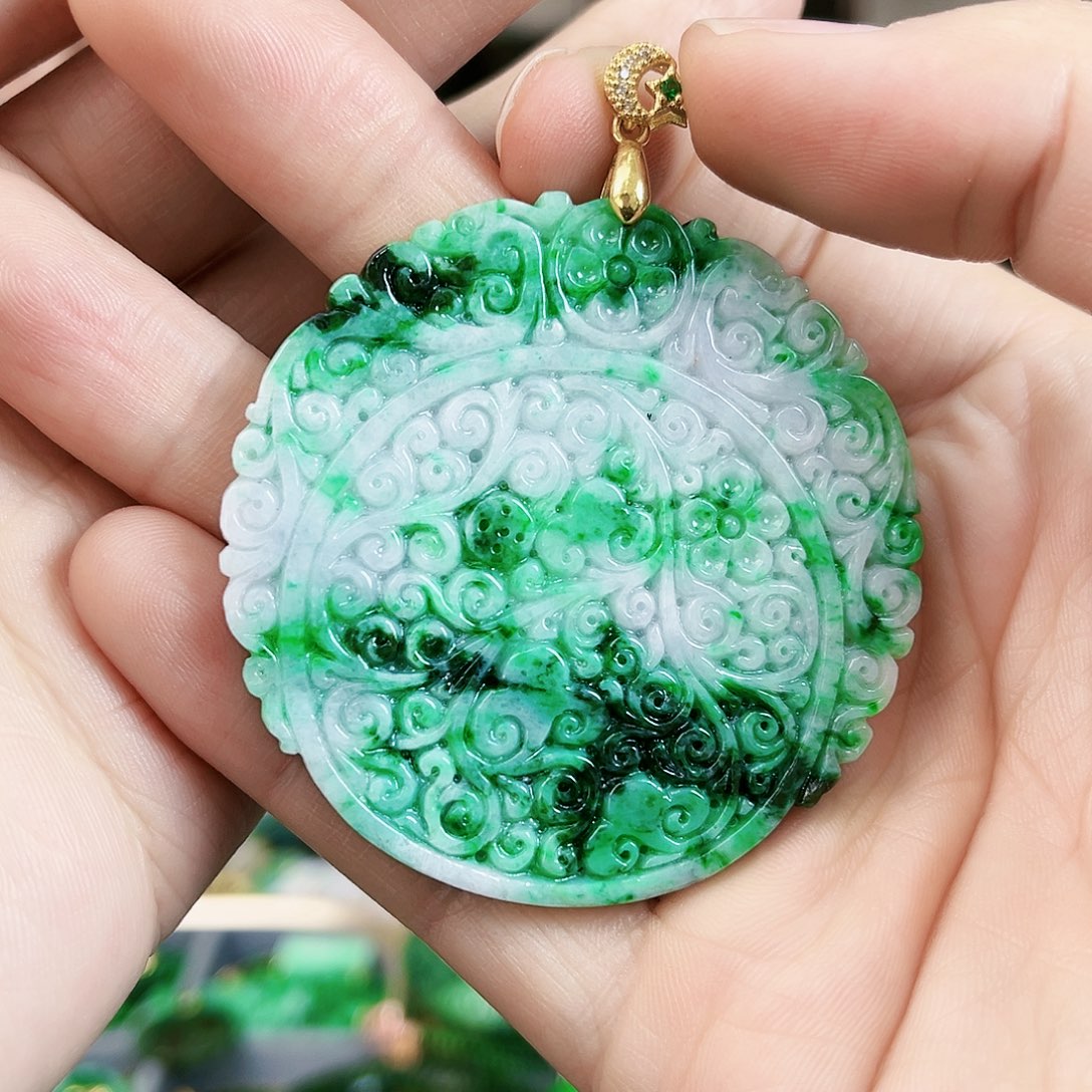 翡翠颈饰未镶嵌吊坠多样性