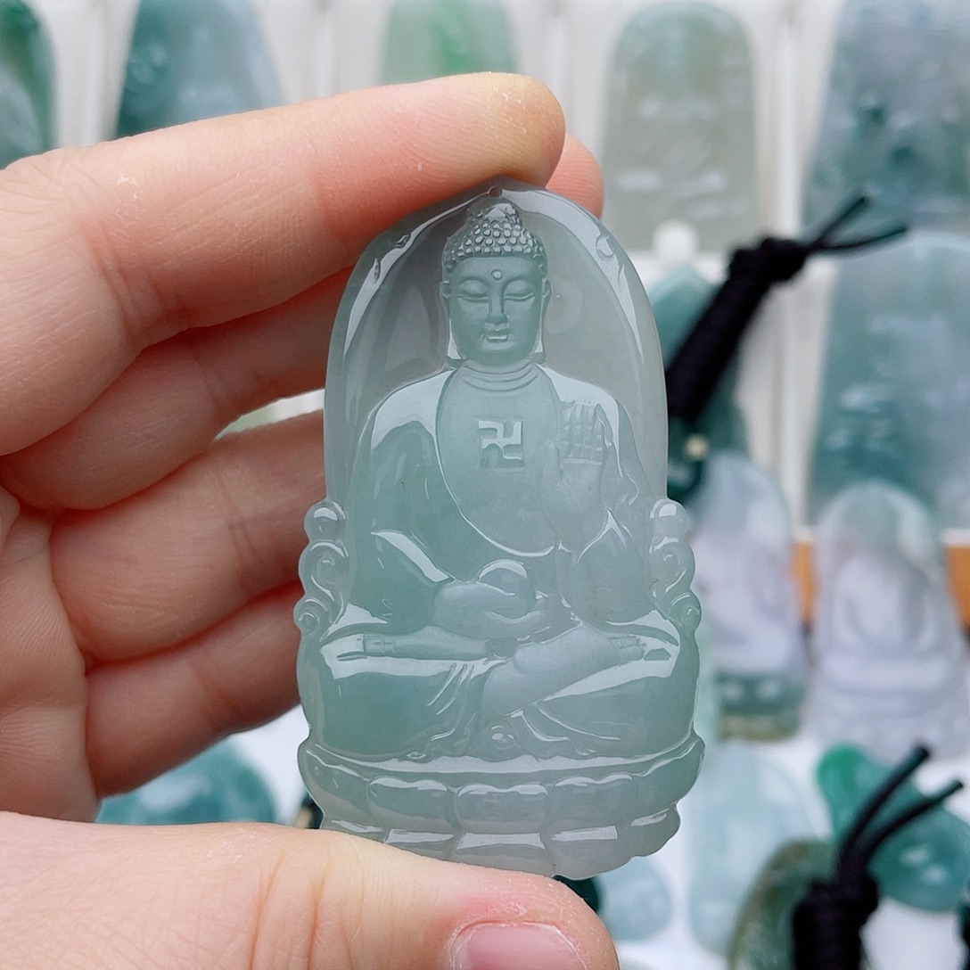 游***0翡翠未镶嵌颈饰阿弥