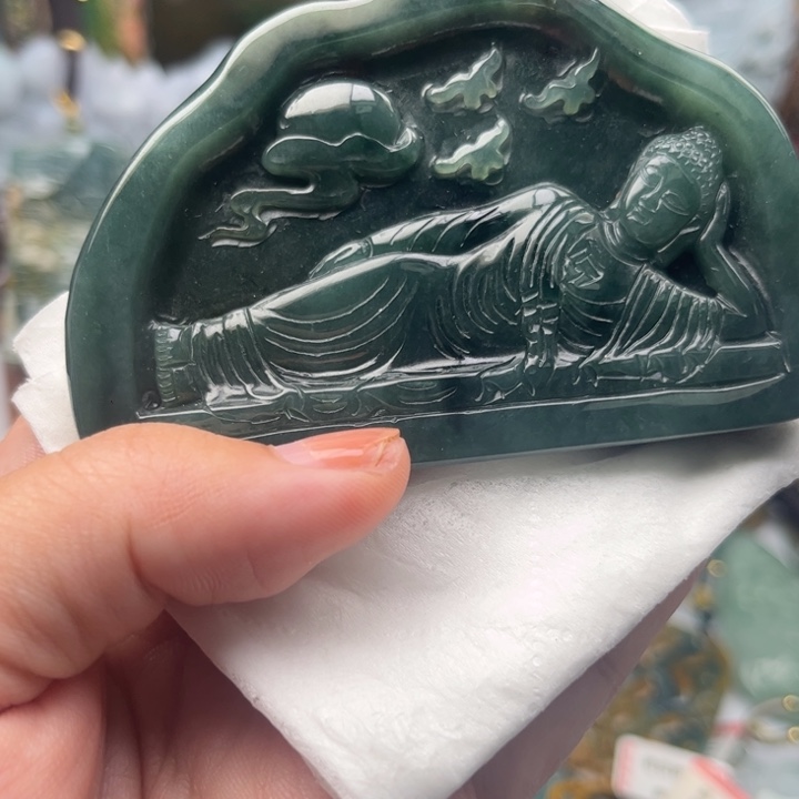 翡翠未镶嵌颈饰挂件