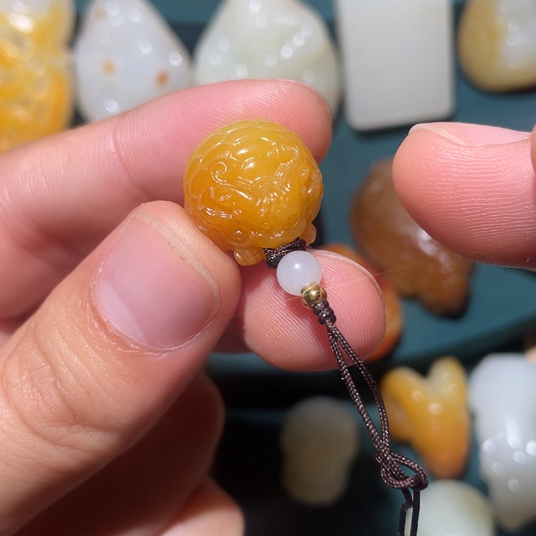 和田玉挂件未镶嵌网*