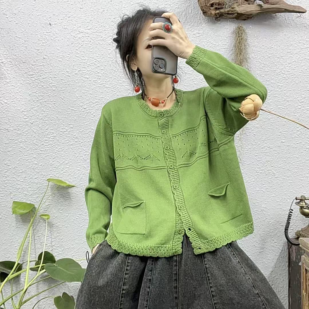 2570棉线花边镂空边开扣长袖上衣（长55胸围132