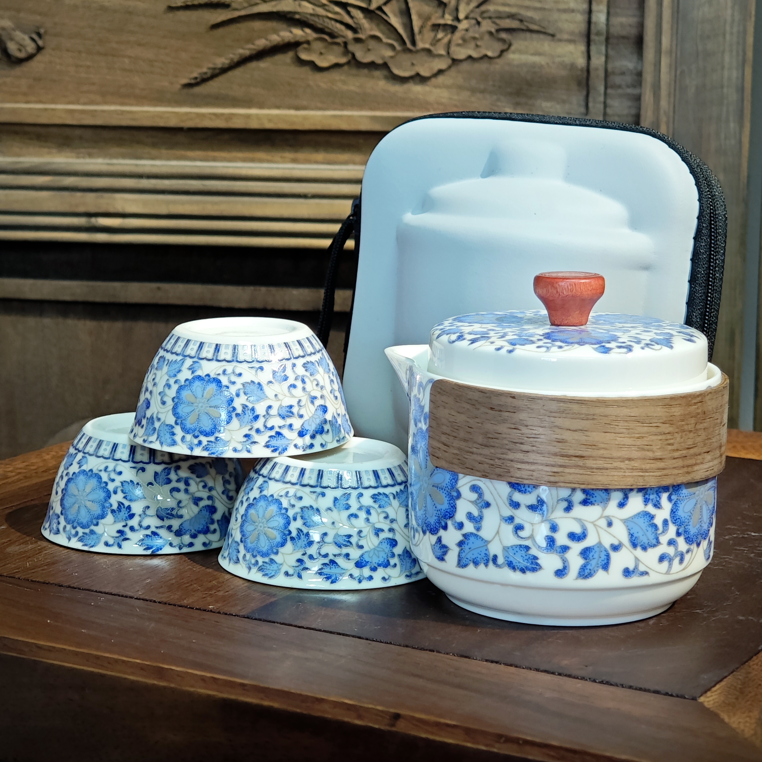 A-0075 青团花 红柄手捏壶 一壶三杯 （ 矮瓶白） 