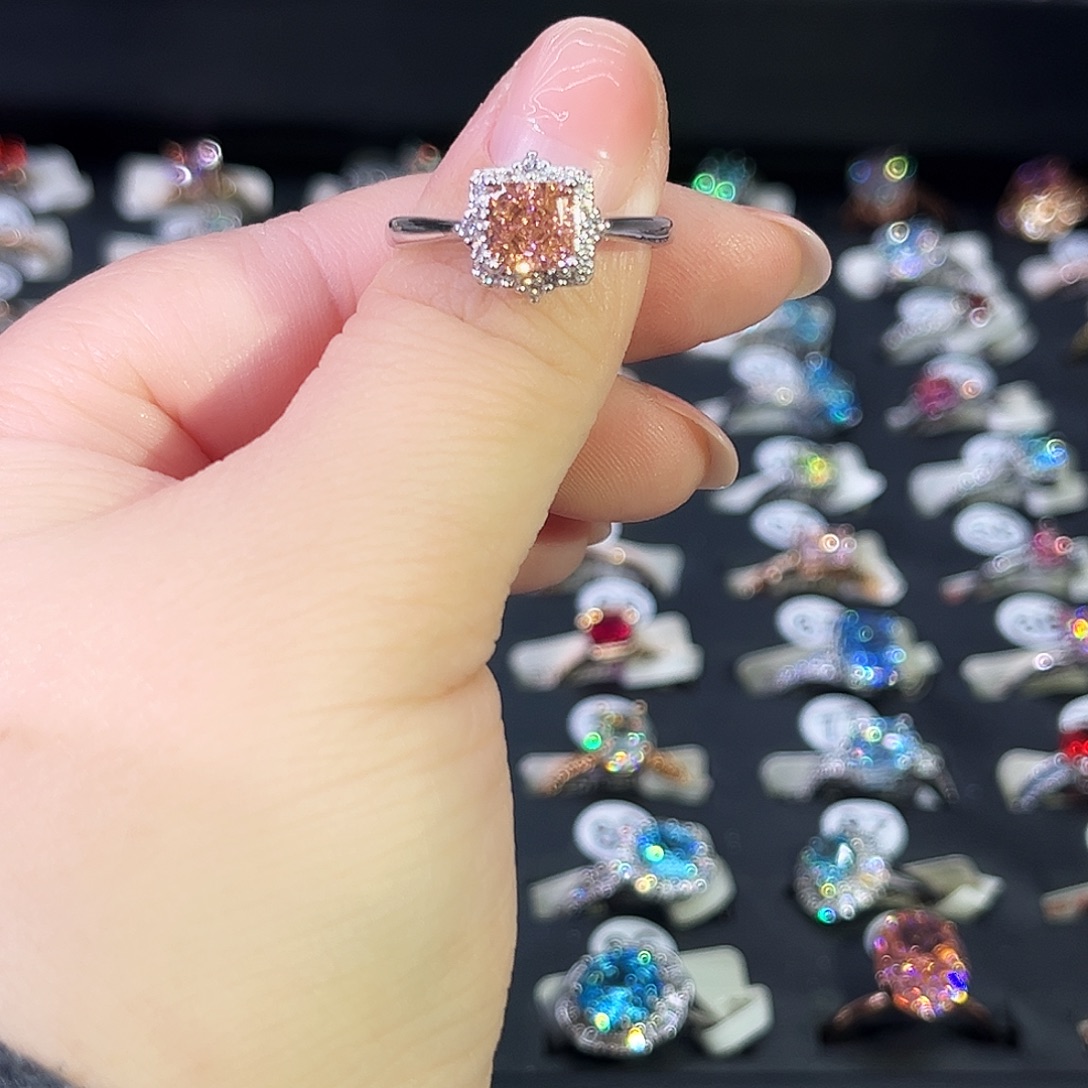 莫桑石非金属SH K白微镶方钻恰色冰花-14