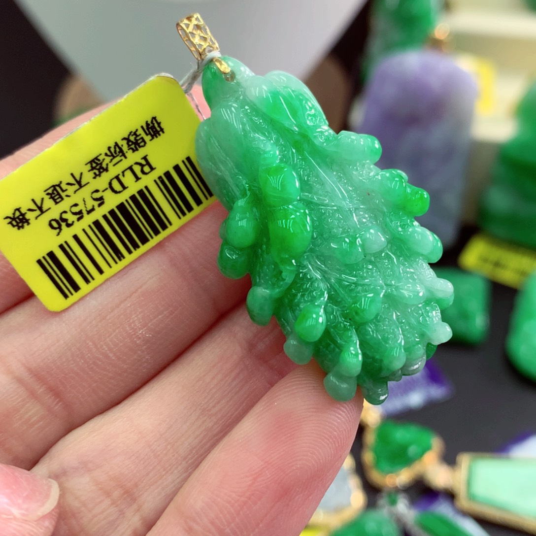 翡翠18K金镶嵌吊坠(不含链)