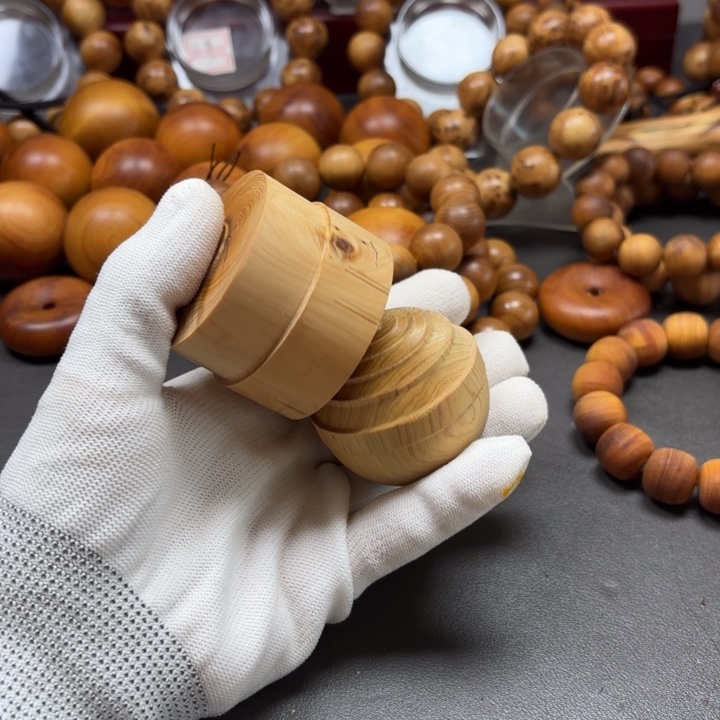 烁***煊柏木随行手把件黑油