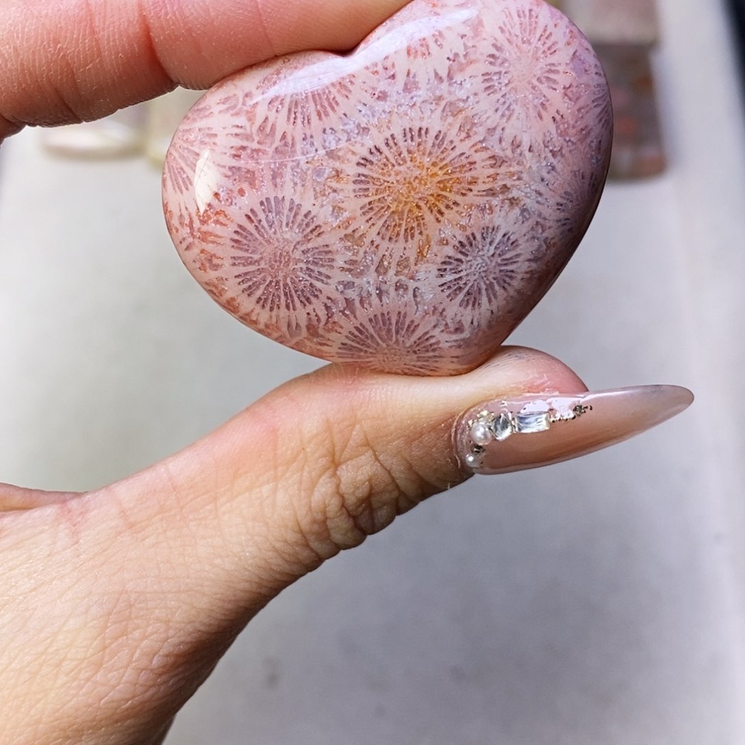 合金颈饰硅化玉T***y