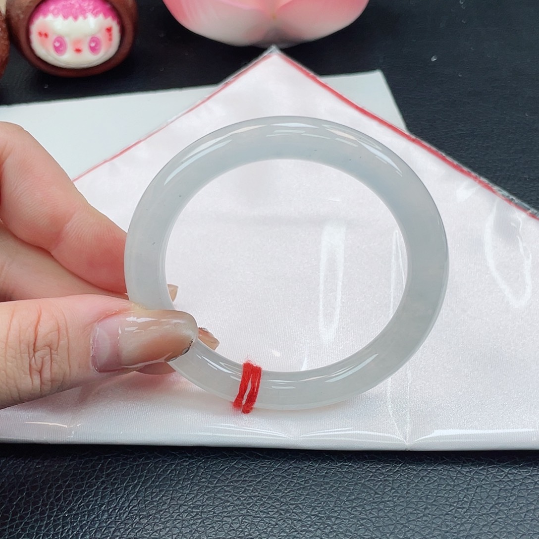 翡翠未镶嵌手镯54.8圆条白月光