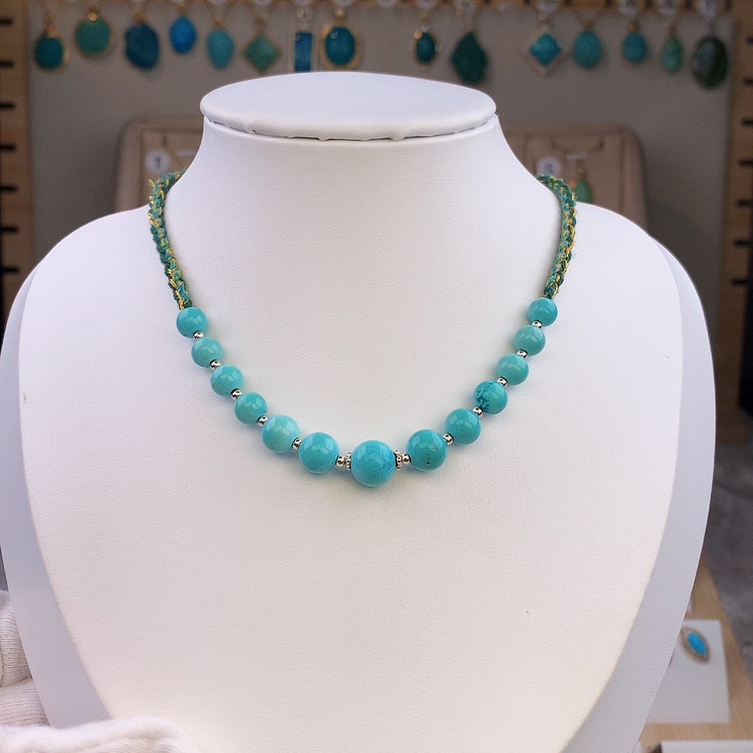 *****绿松石未镶嵌颈饰