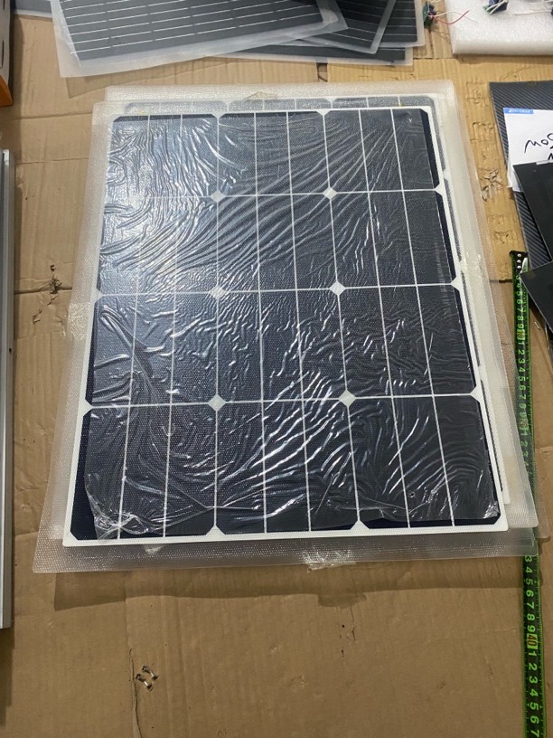 18伏50瓦单晶硅全新太阳能板