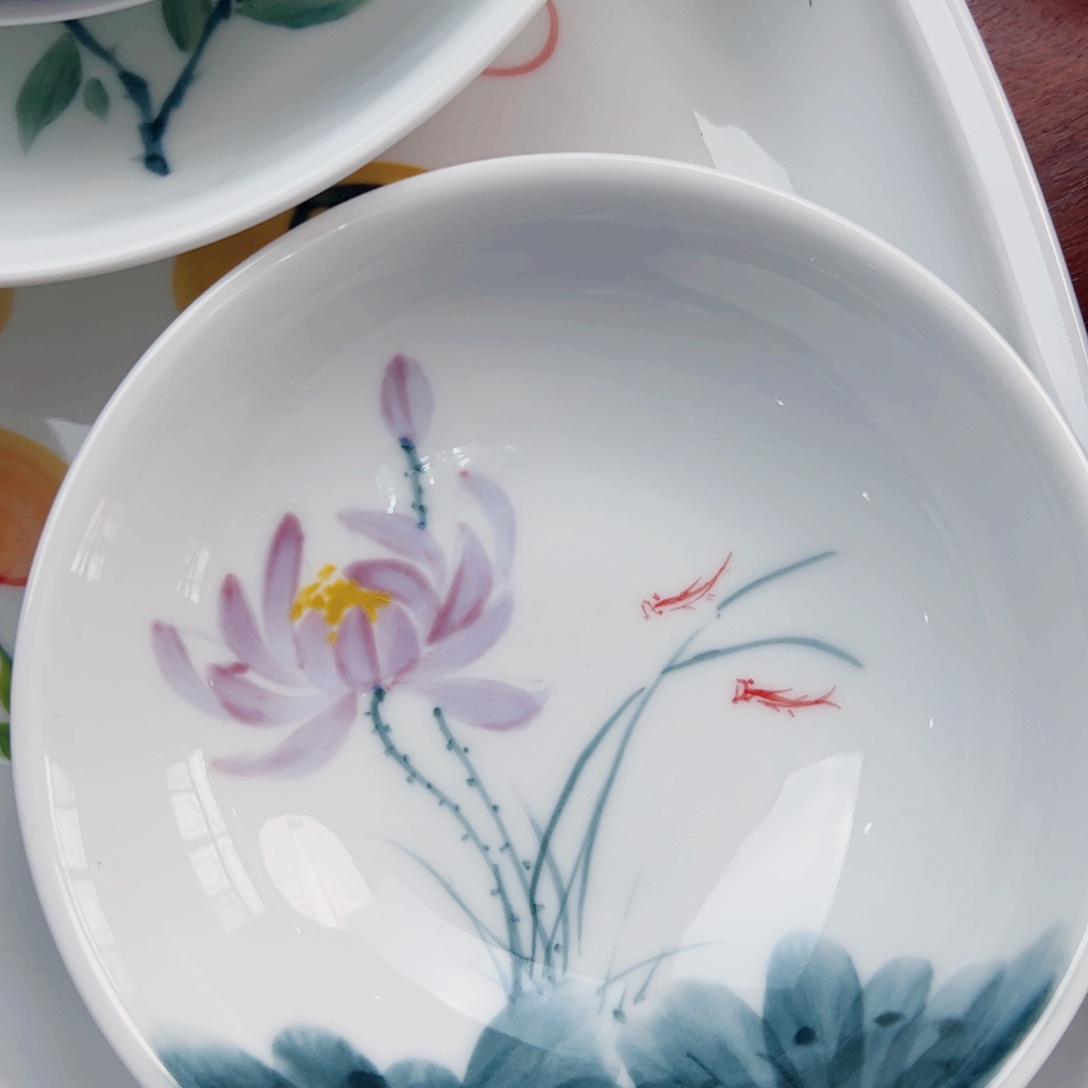 景德镇陶瓷手工手绘制作