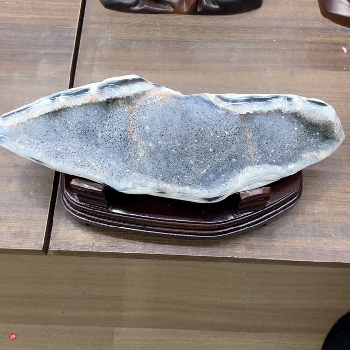 水晶摆件未镶嵌捡漏