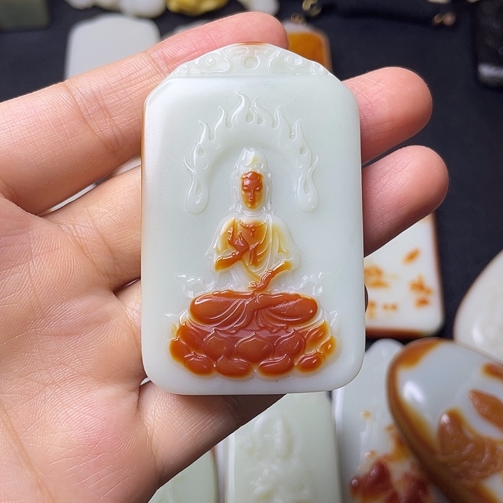 *****和田玉未镶嵌颈饰
