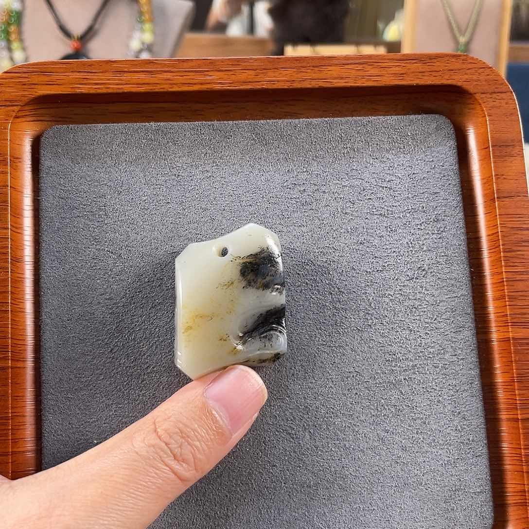 和田玉未镶嵌吊坠(不含链)