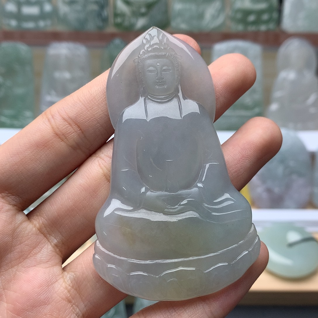 三***石翡翠未镶嵌颈饰素衣