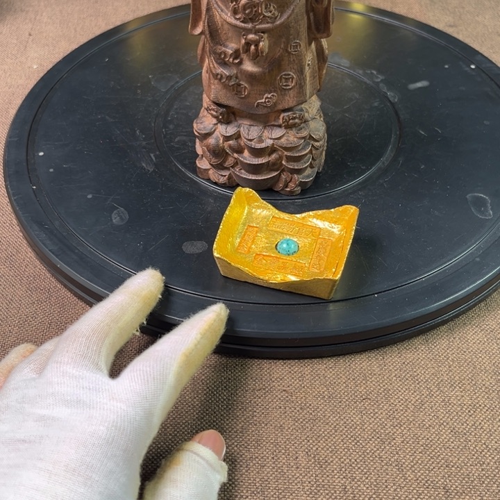 精品摆件工艺品等