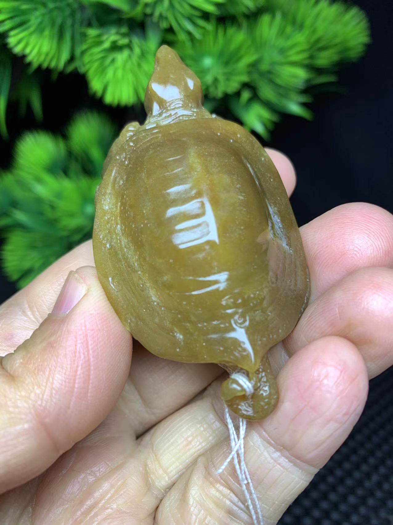 新疆和田玉且末红糖手工雕刻富甲一方手把件