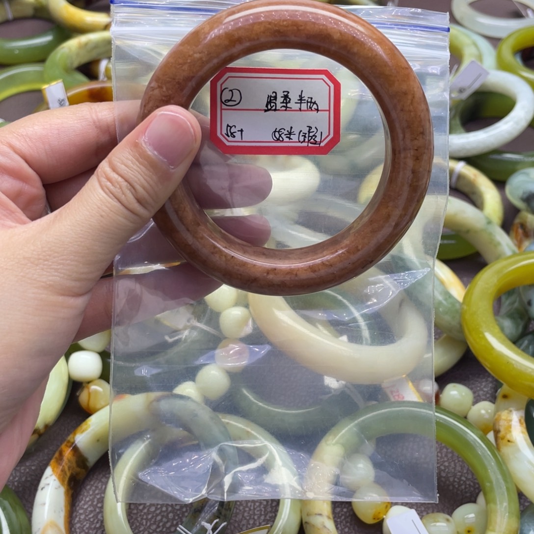 温***两蛇纹石玉未镶嵌手镯