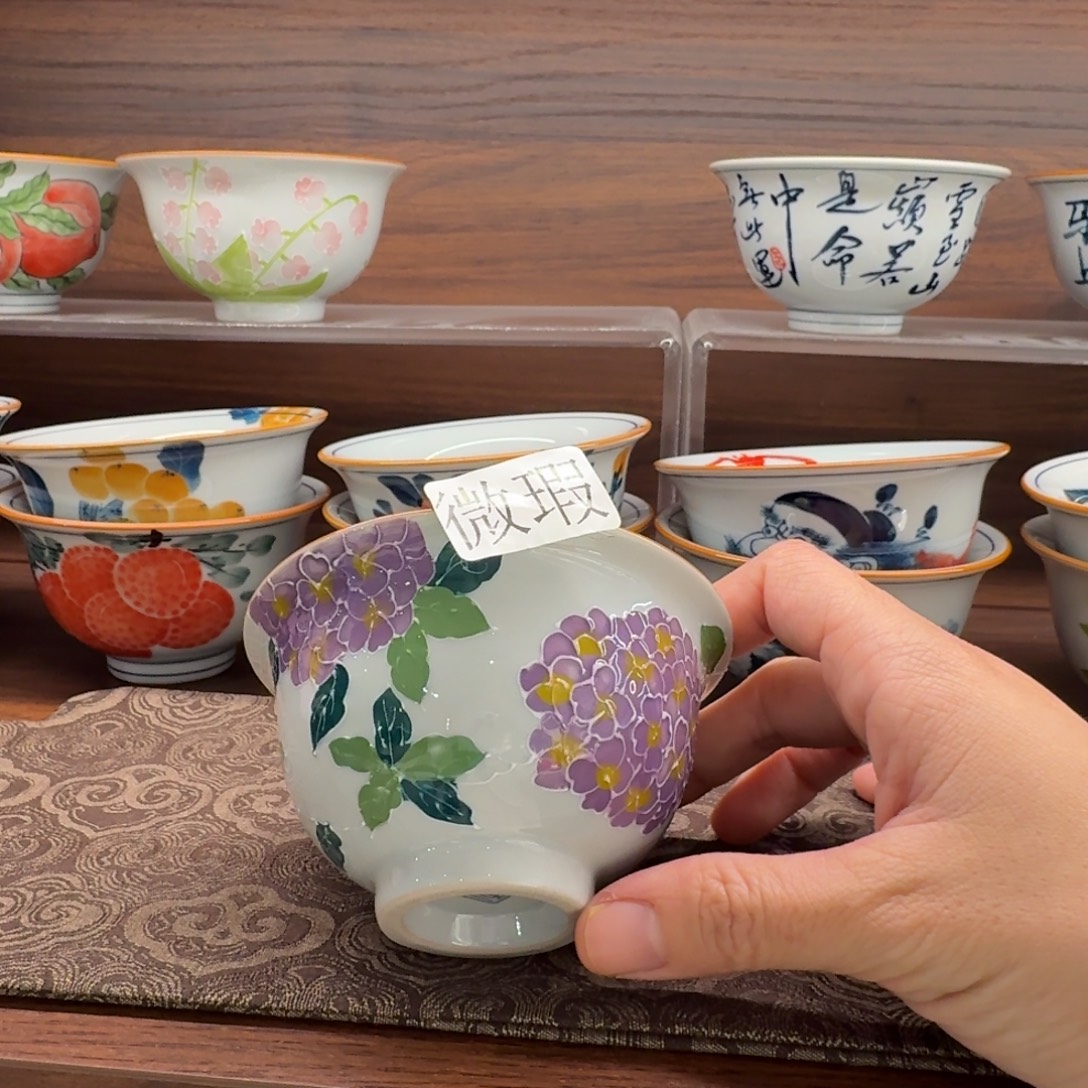 釉下手绘茶具微瑕