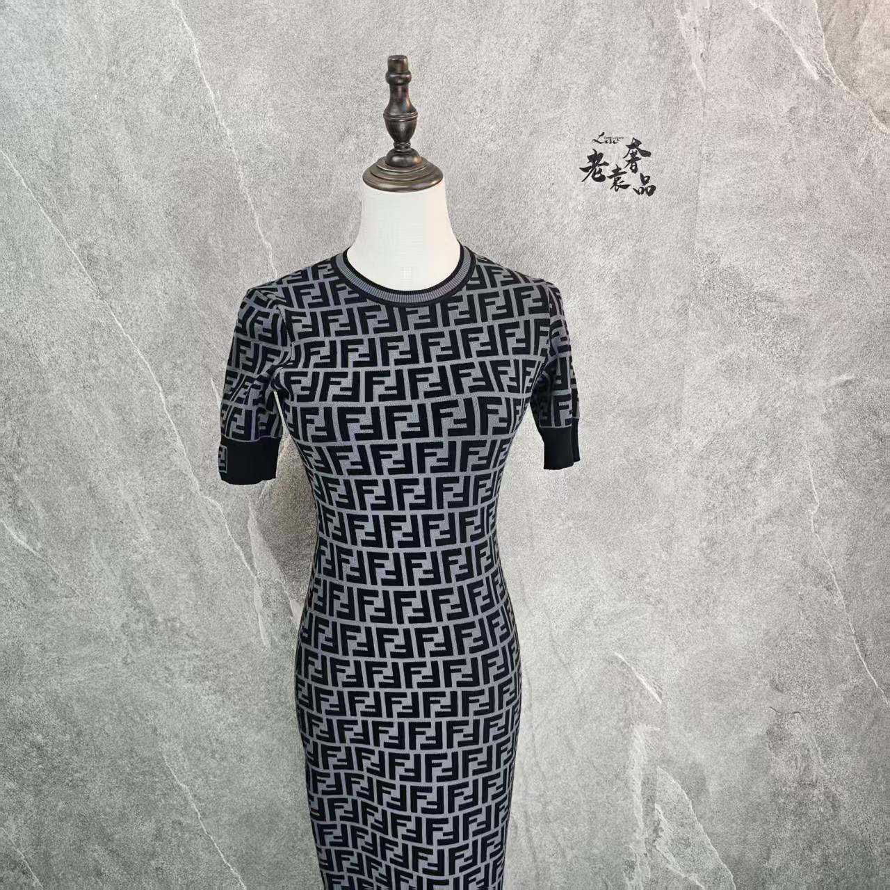 99新 FENDI/芬迪 海囤J/芬迪连衣裙/38码/bx59676