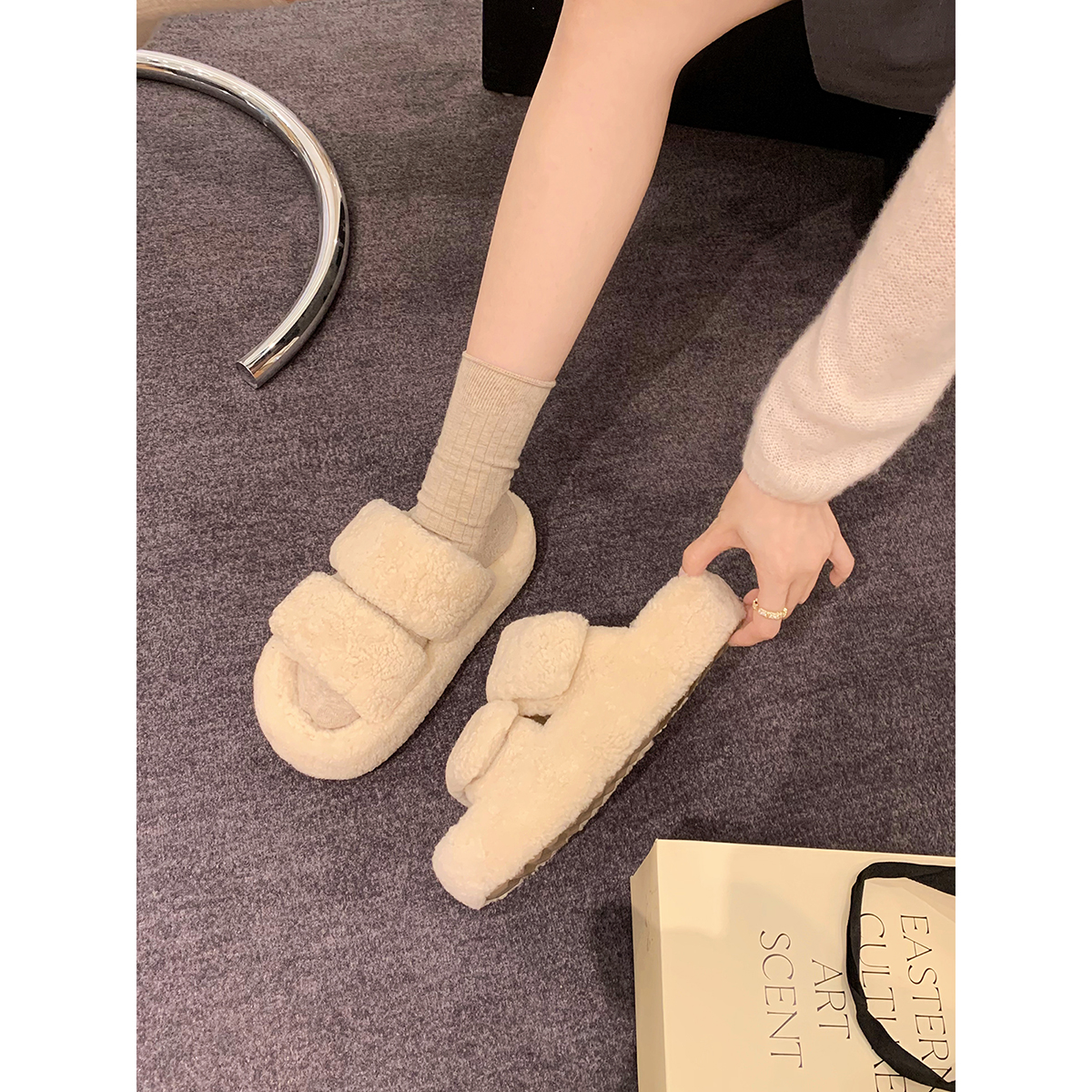 葡萄妈studiolee增高5cm~ 软乎乎懒人真羊毛一字带毛毛拖鞋女秋冬