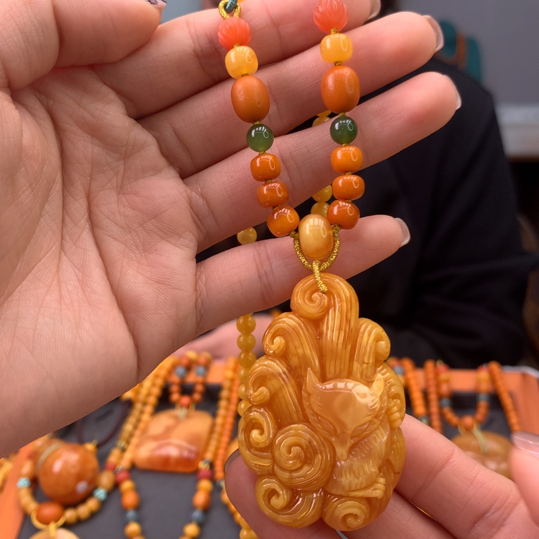 蜜蜡颈饰未镶嵌天然