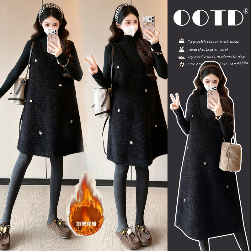 孕妇加绒小香风毛呢马甲裙新款秋冬加厚时尚连衣裙保暖宽松两件套