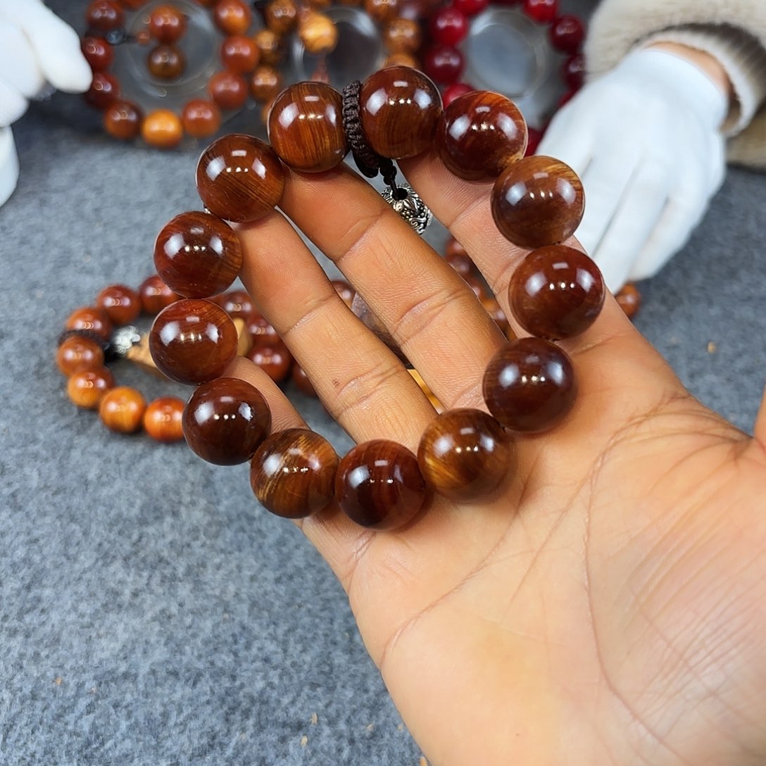 崖柏1.8骨料黑肉 巧克力蜜糖心 香味很醇厚