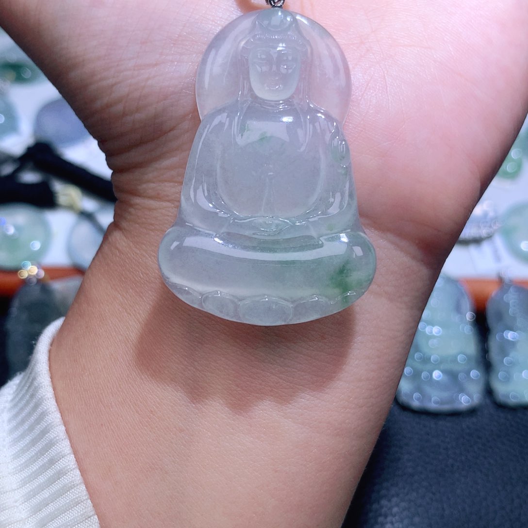 翡翠18K金镶嵌颈饰素衣