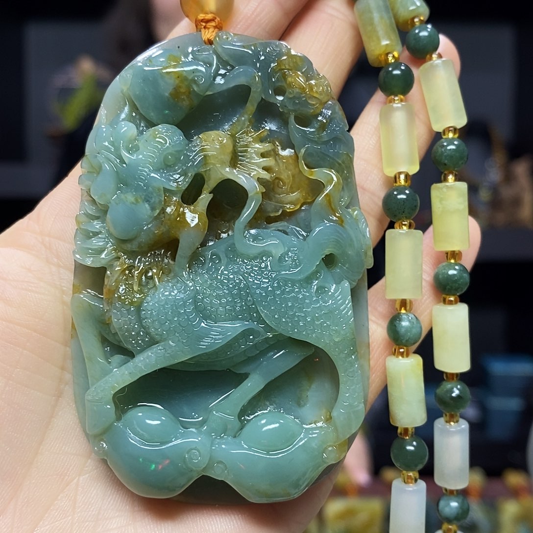 未镶嵌岫玉挂件吊坠