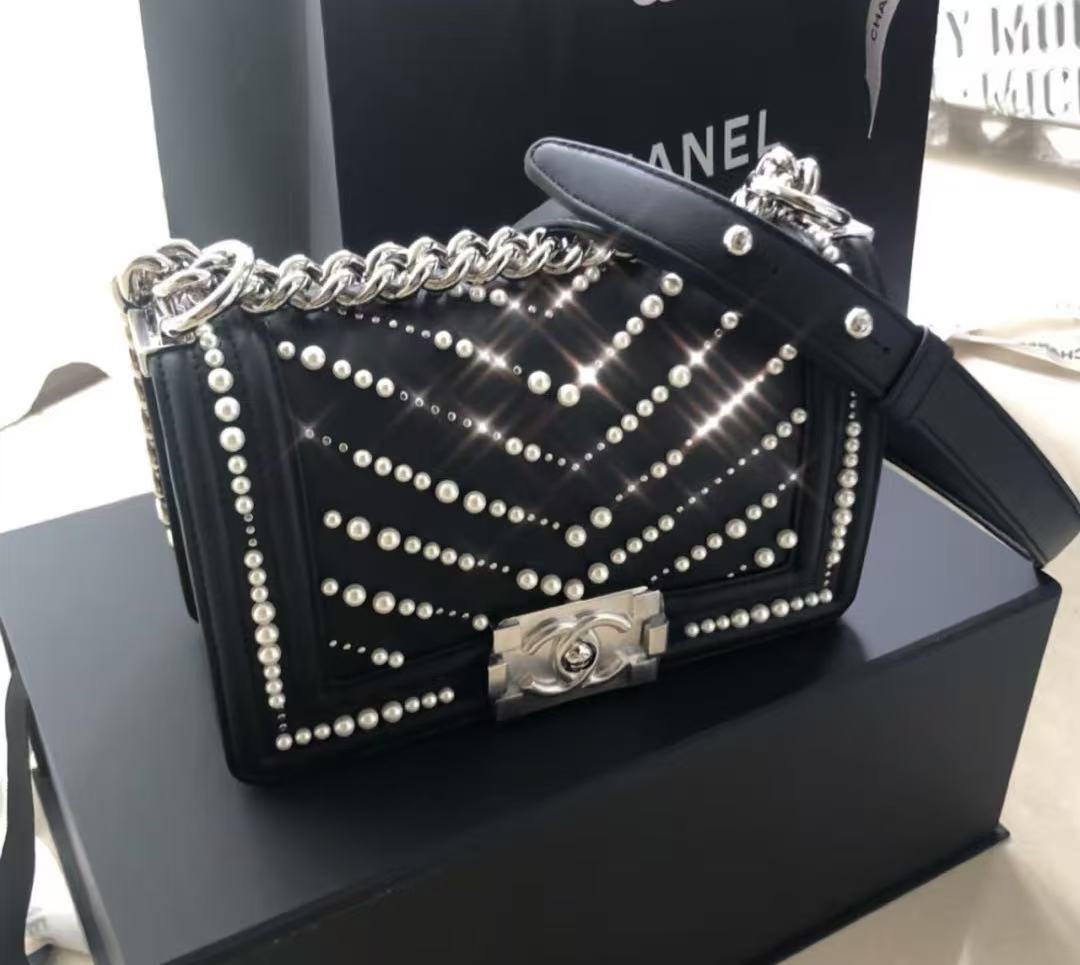 95新 Chanel/香奈儿 任意门奢品/香奈儿小号珍珠leboy斜挎包/98新