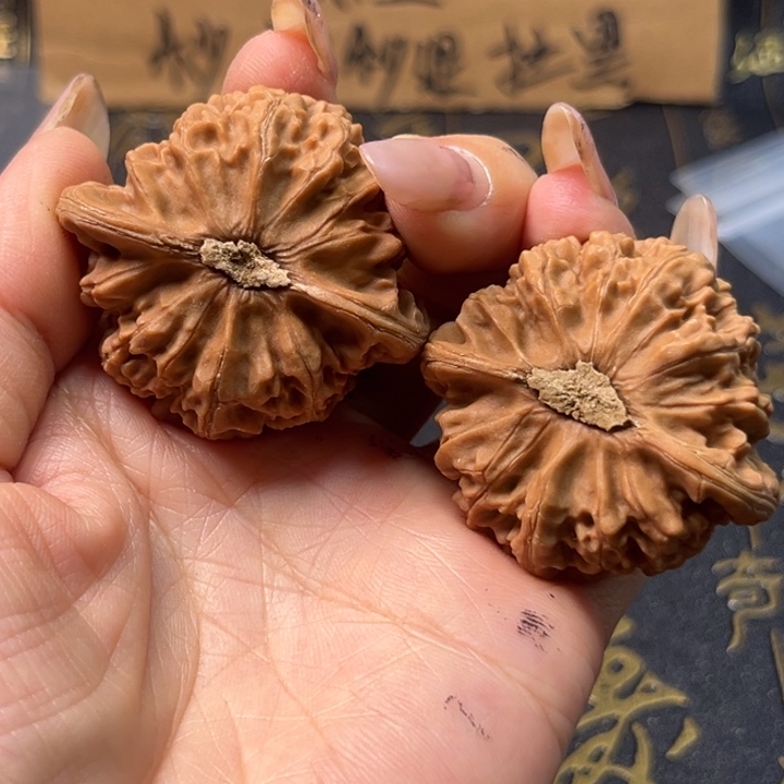 把件文玩核桃全品宫灯
