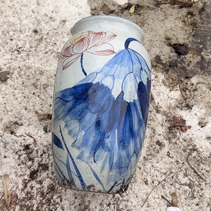 微瑕景德镇手工花瓶