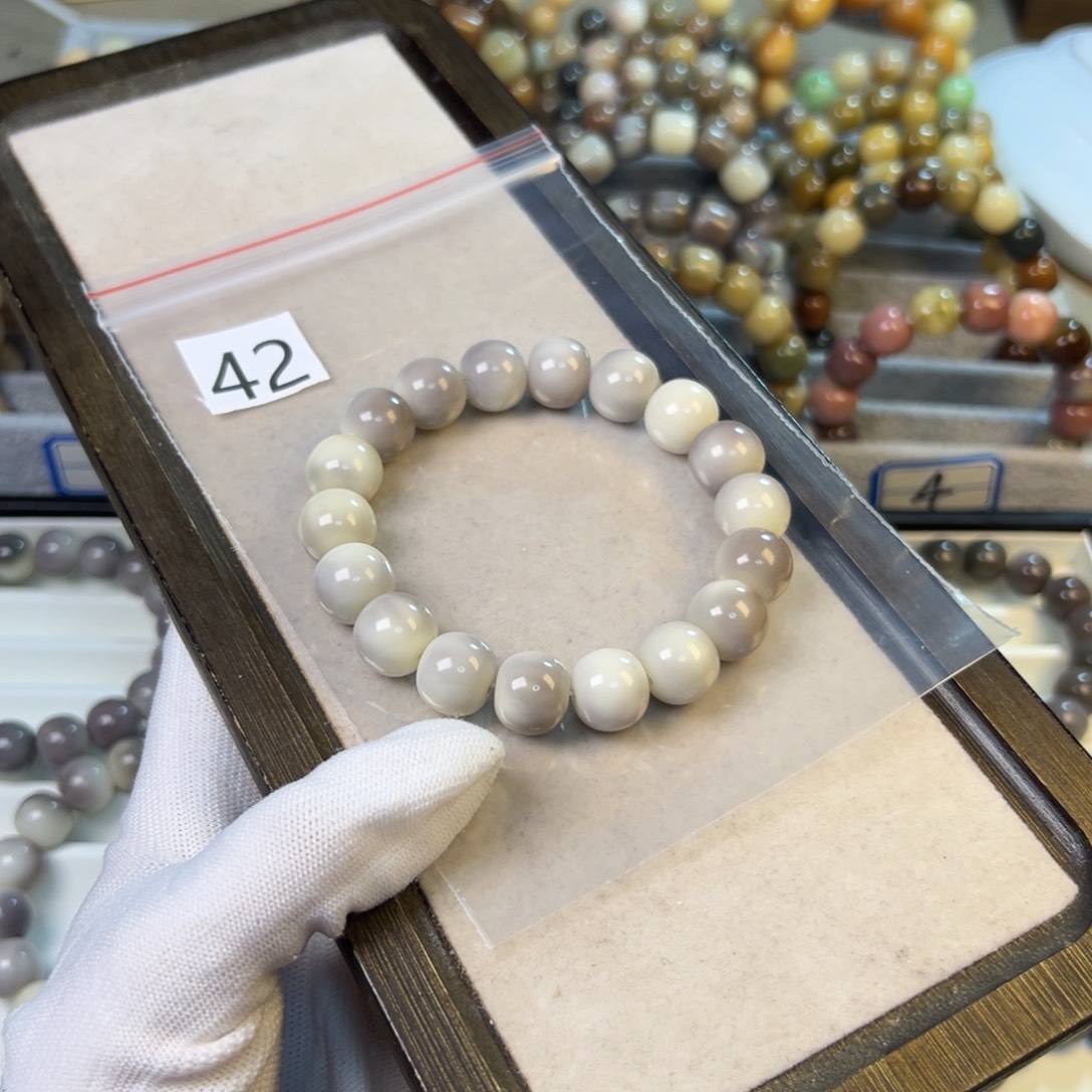 (***嘻菩提根/象牙果手串42号芋泥乳酪苹果珠卡13.6  可能有色差