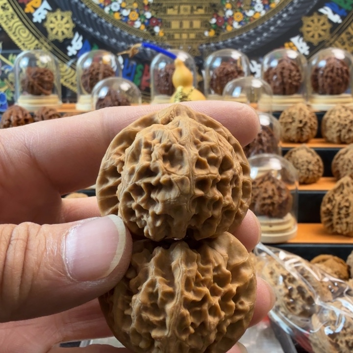 猴头核桃把件宫灯