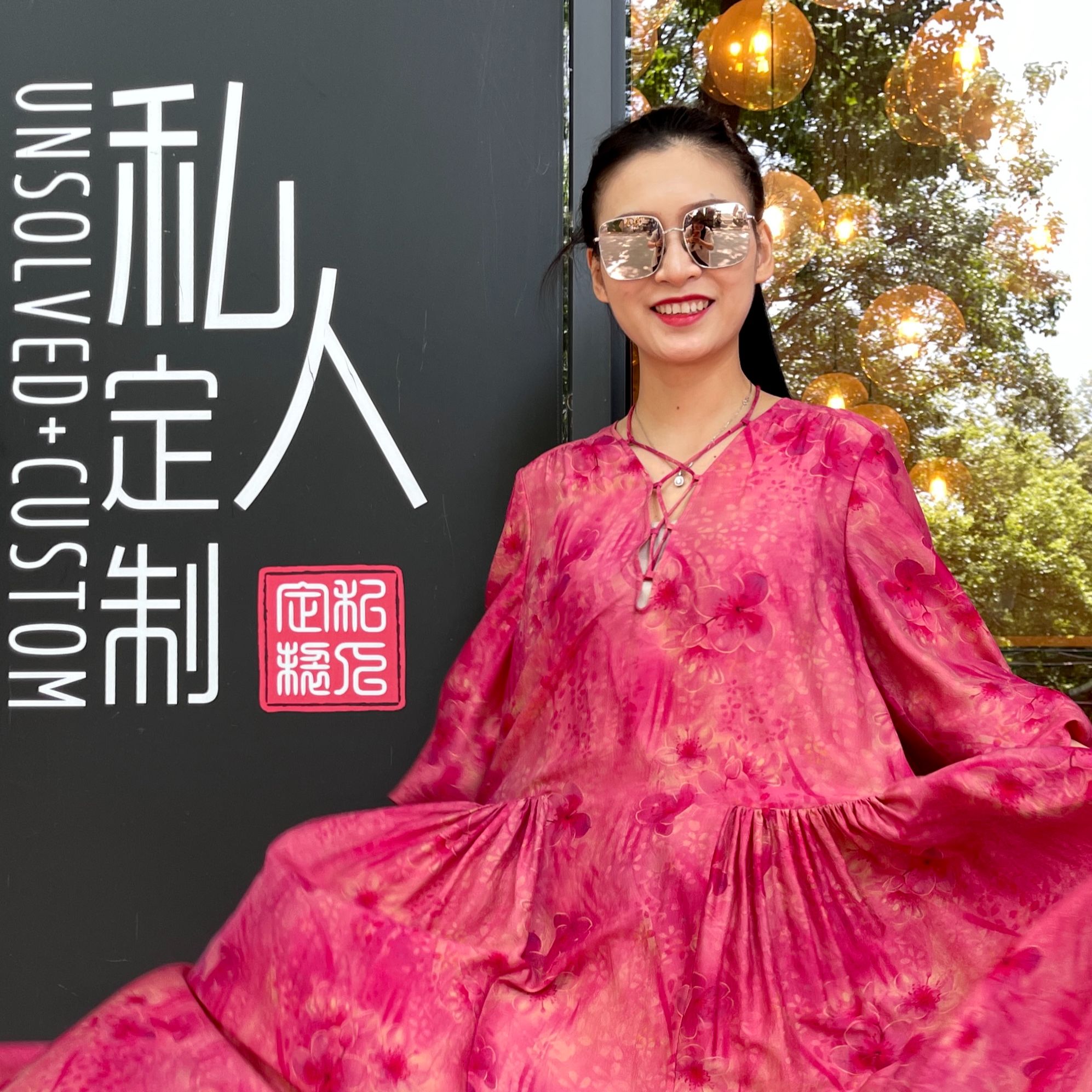 红色印花桑蚕丝大摆夏季阔版连衣裙