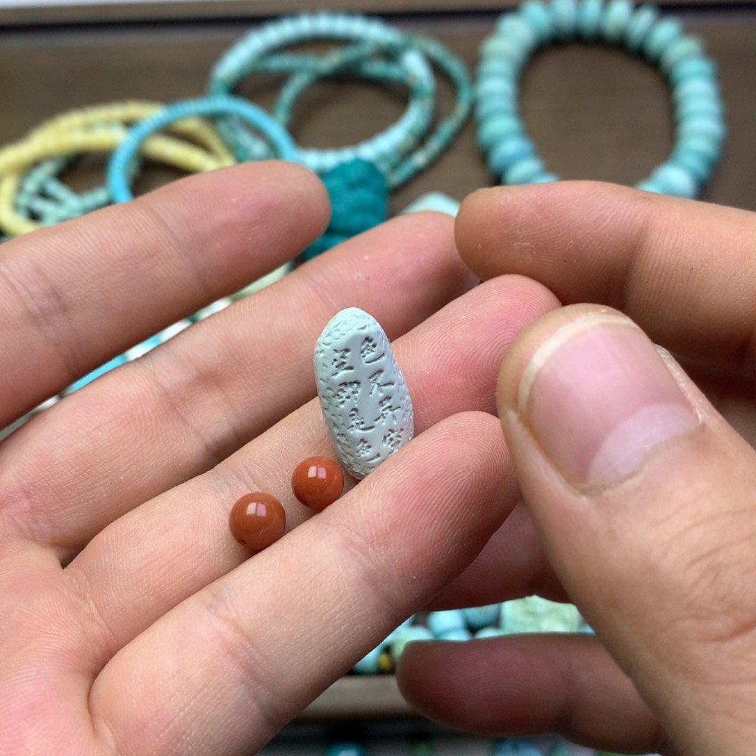 南红玛瑙雕刻未镶嵌