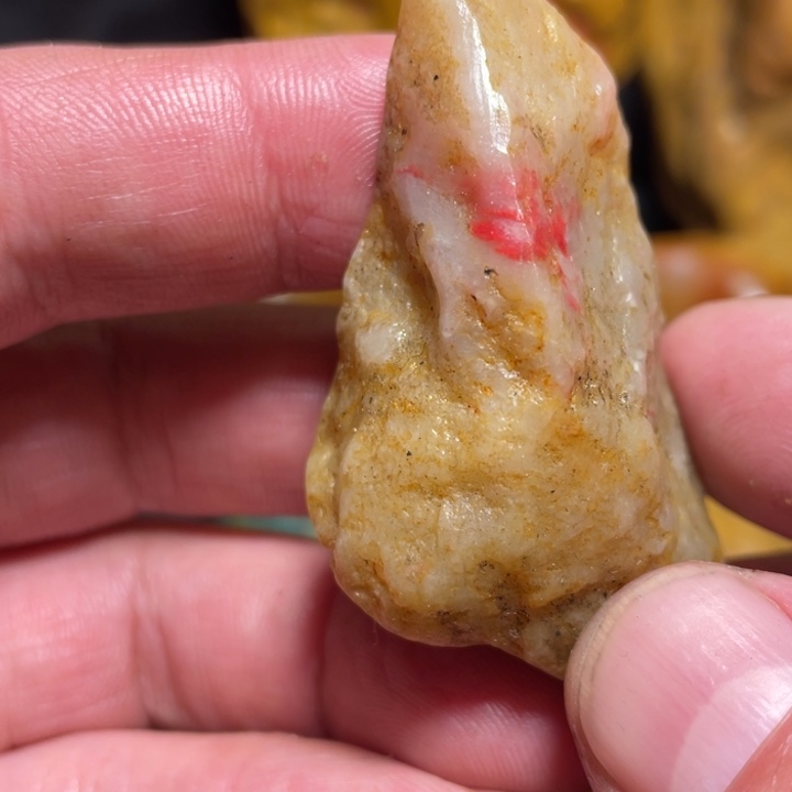 田黄石35克昌化鸡血石