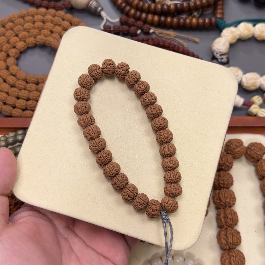 金刚菩提手串【入门级老树王】手持12mm