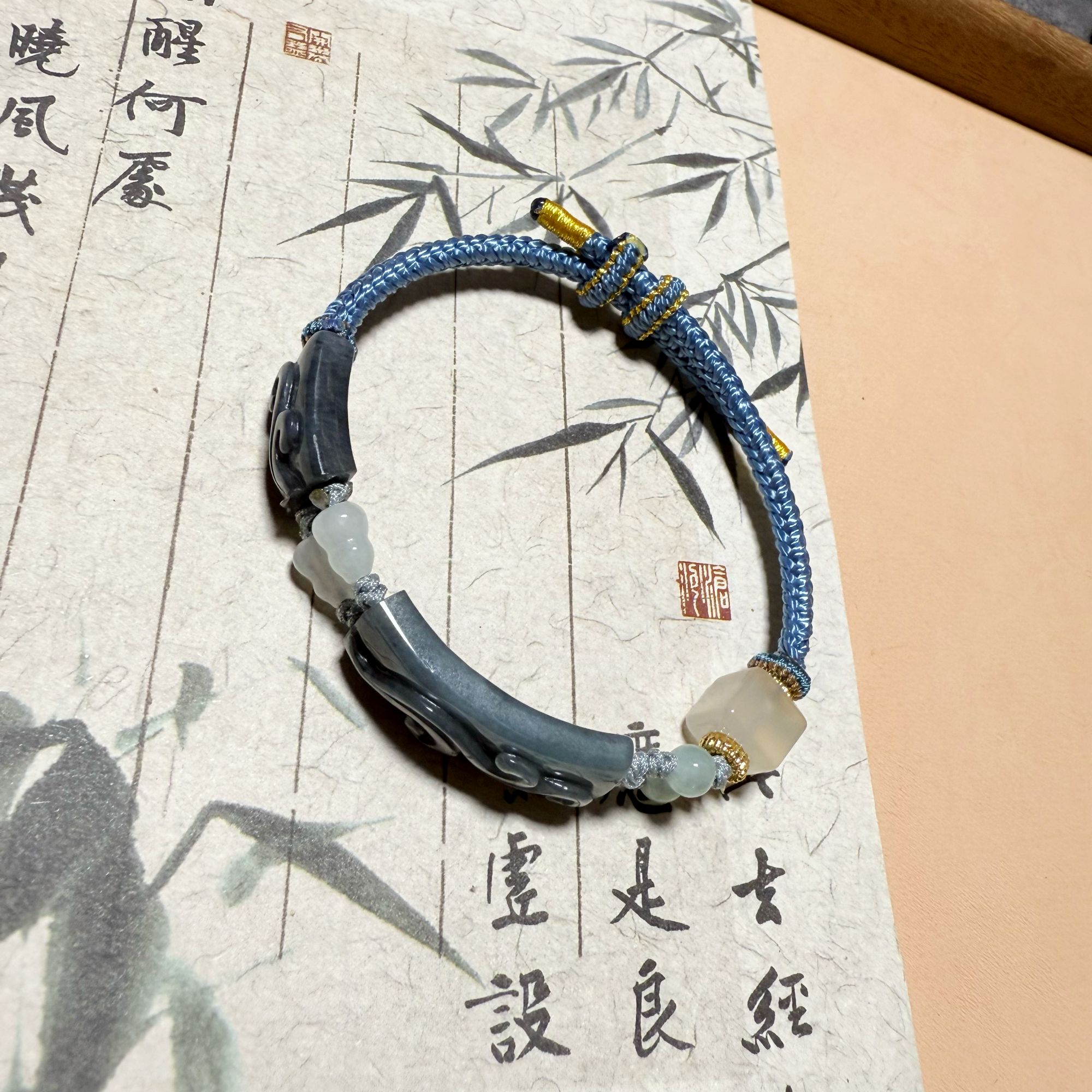 天然A货翡翠图腾手牌