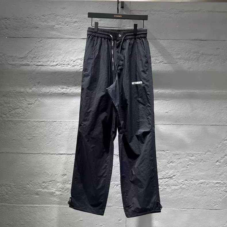 VETEMENTS英国伦敦轻奢速干薄款无弹力休闲裤时尚九分裤运动宽松