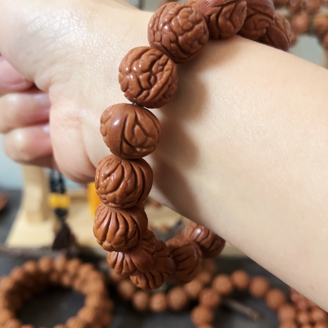 毛***王精品手串制作工艺精美