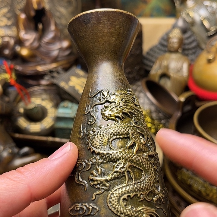 精美铜器批发档口