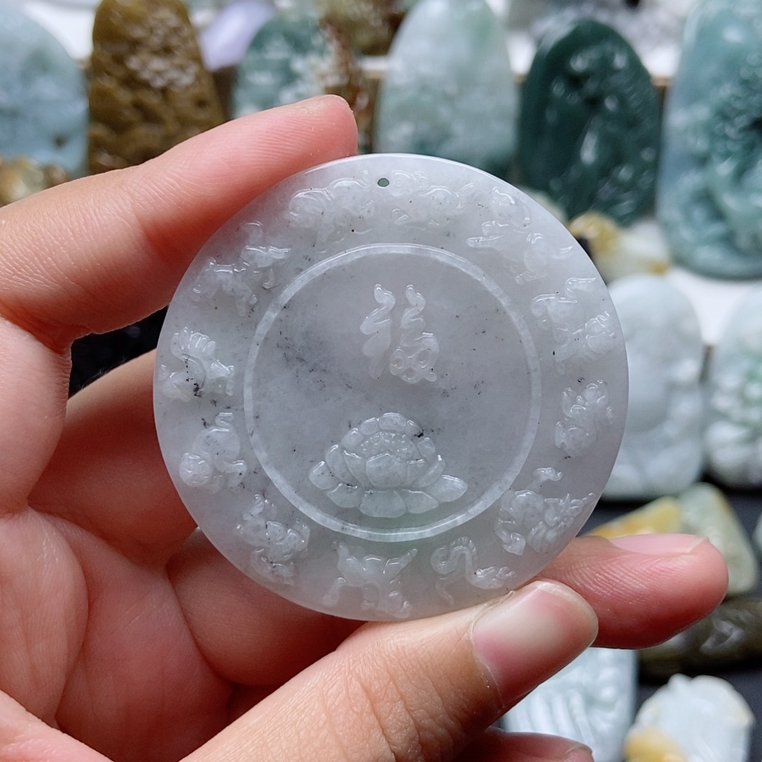 翡翠未镶嵌颈饰翡翠