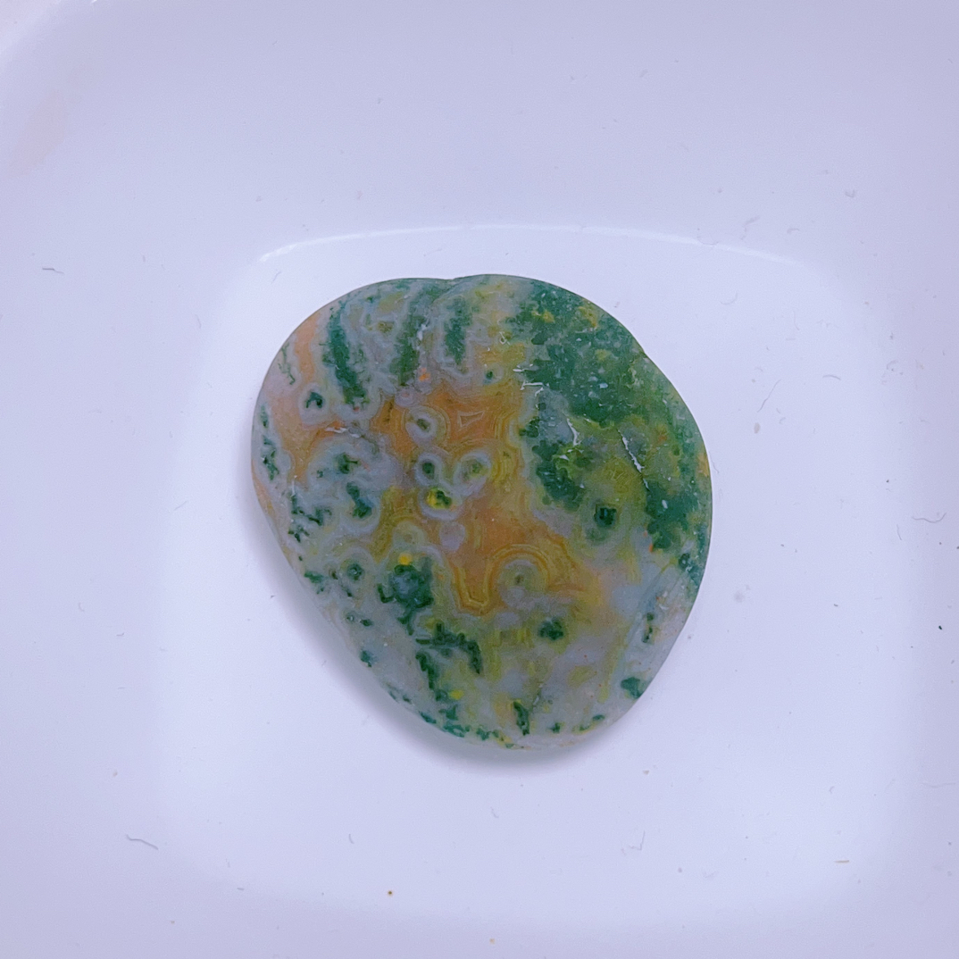 南京雨花石玛瑙玉髓丝纹原石