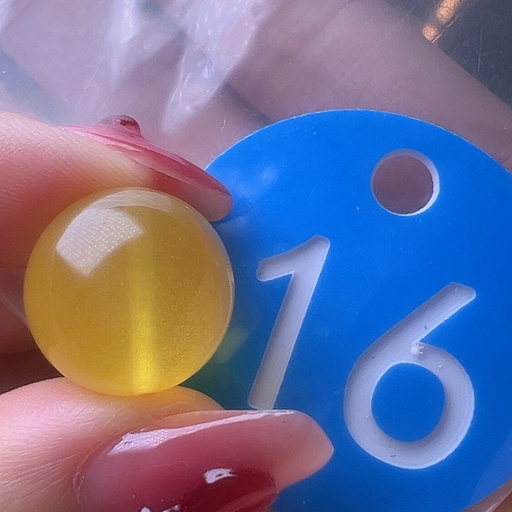 蜜蜡裸石未镶嵌微瑕 15mm 圆珠