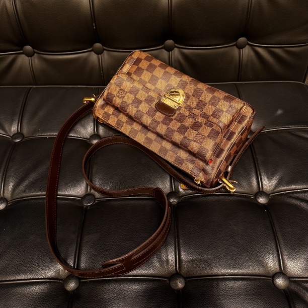 95新 LouisVuitton/路易威登 二弟/95新/1787/单肩包